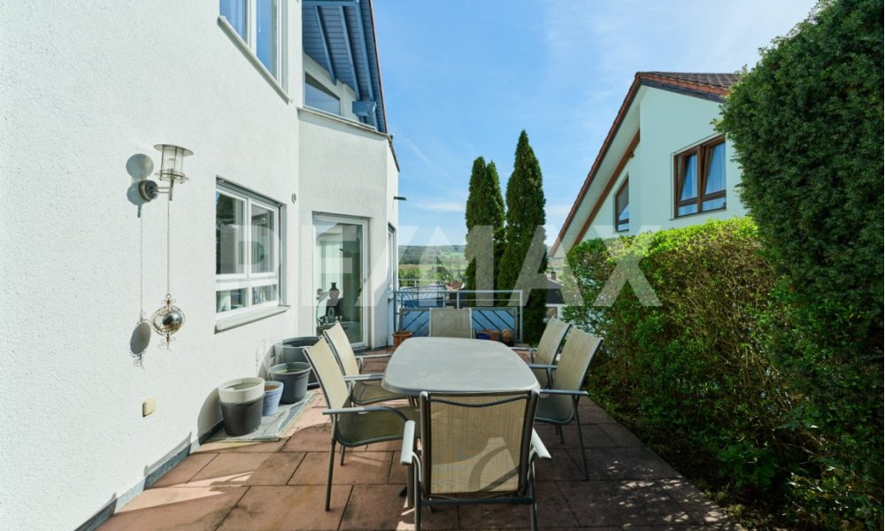 Lage, Aussicht, Großzügigkeit...
- ein Wohntraum für Genießer