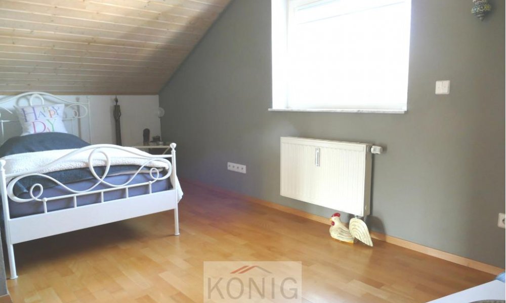 Traum auf 2 Etagen! 3,5-Zi-Maisonette Whg Stgt.-Vaihingen nahe Rosental! EBK, Terrasse, Carport! Objekt-Nr. 2577